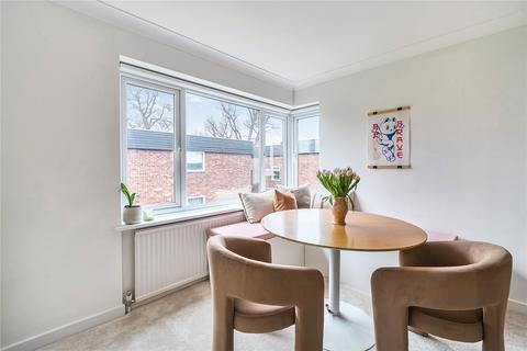 1 bedroom flat for sale, Mount Felix, Walton-On-Thames, KT12