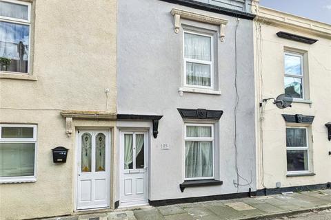3 bedroom terraced house to rent, Acorn Street, Kent ME12