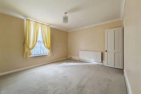 3 bedroom terraced house to rent, Acorn Street, Kent ME12