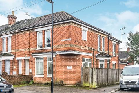 undefined, Southampton SO15