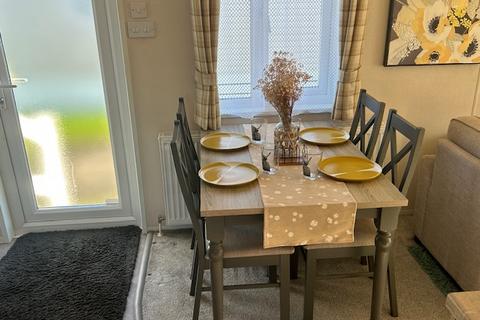 undefined, Porth, Newquay TR8