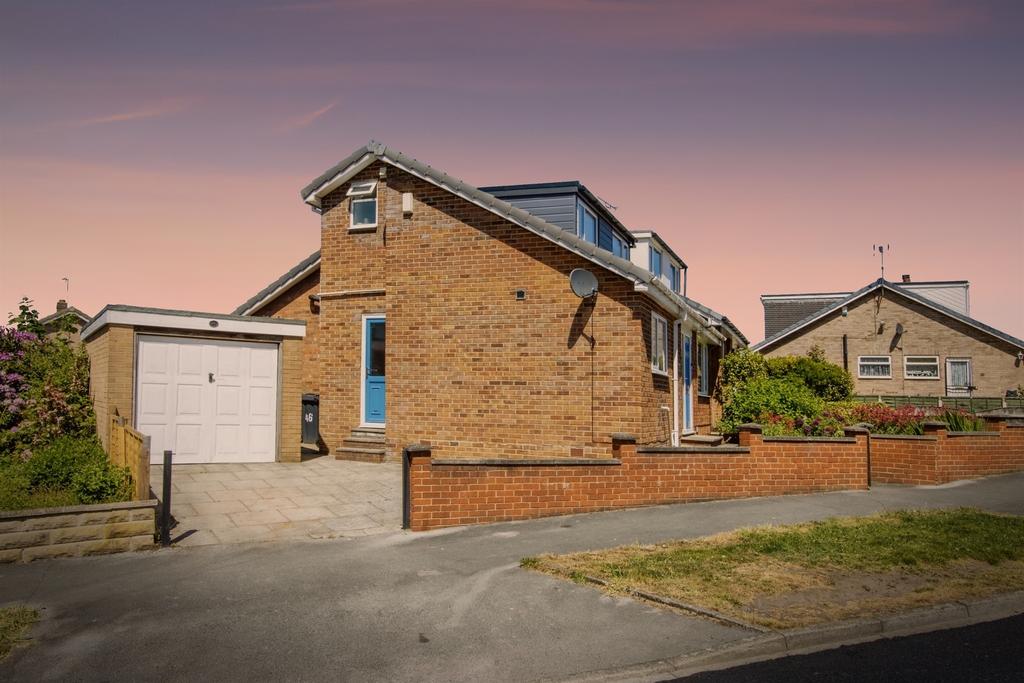House in Leeds, Halton - View 2