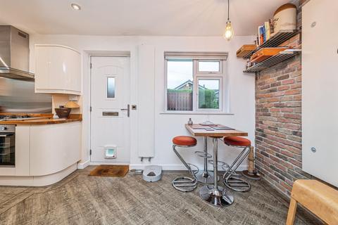 3 bedroom detached bungalow for sale, Heights Drive, Linthwaite, Huddersfield