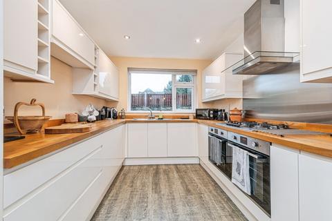 3 bedroom detached bungalow for sale, Heights Drive, Linthwaite, Huddersfield