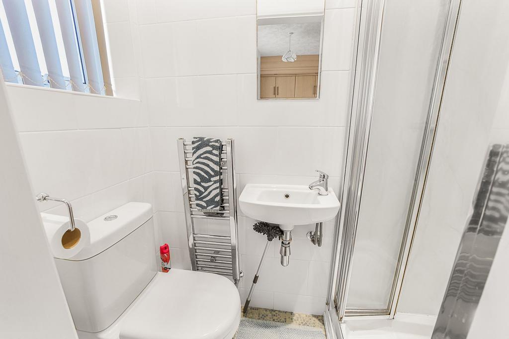 En-suite to Bedroom Two