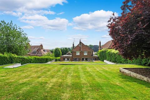 undefined, Monahan Avenue, Purley CR8