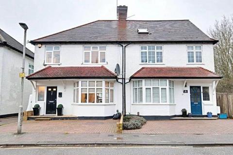 3 bedroom semi-detached house for sale, Hill Crest, Potters Bar