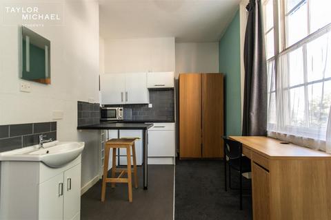 1 bedroom in a house share to rent, Dorset Gardens, Brighton
