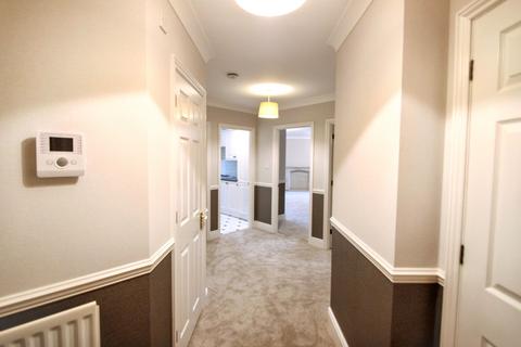2 bedroom flat to rent, Sunset Avenue, Woodford Green, IG8