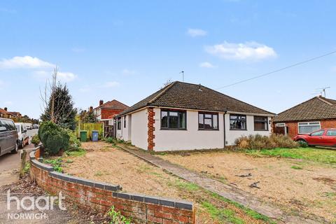 2 bedroom semi-detached bungalow for sale, Russell Avenue, Norwich