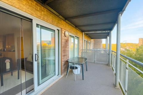 undefined, Essex CO2