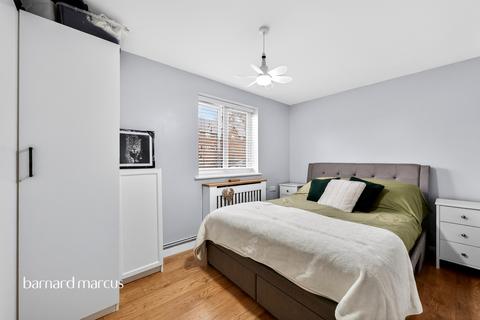 2 bedroom apartment for sale, Eastman Way, Epsom