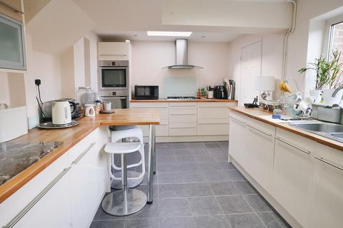 3 bedroom semi-detached house for sale, Valley Road, Melton Mowbray, LE13