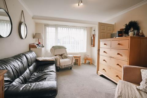 3 bedroom semi-detached house for sale, Valley Road, Melton Mowbray, LE13