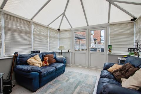 4 bedroom detached house for sale, Sandgate Drive, Kippax, Leeds