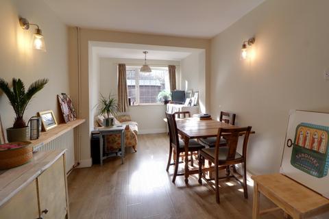 4 bedroom terraced house for sale, Lincoln Road, Stevenage SG1