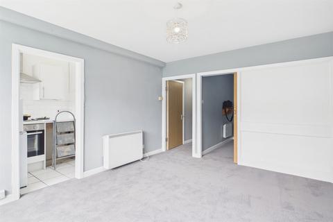 undefined, South Norwood Hill, London, SE25