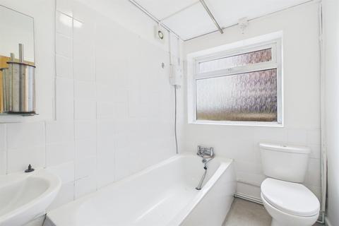 undefined, South Norwood Hill, London, SE25