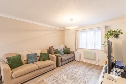 2 bedroom apartment for sale, Copperfields, Basildon SS15