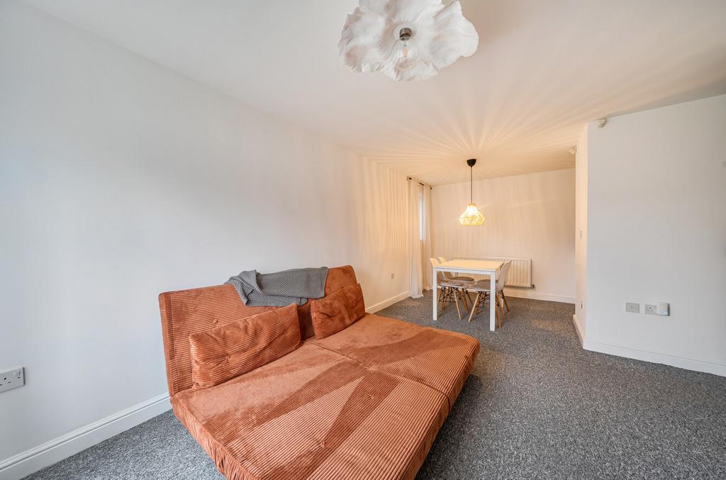 Apartment in Staffordshire - View 5