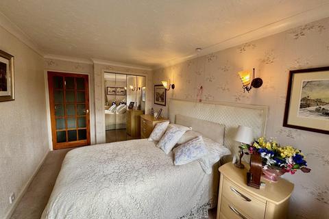 1 bedroom flat for sale, Filey Road, Scarborough