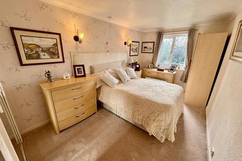 1 bedroom flat for sale, Filey Road, Scarborough