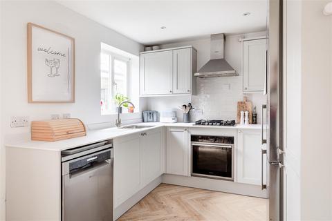 3 bedroom terraced house for sale, Vale Road, Haywards Heath