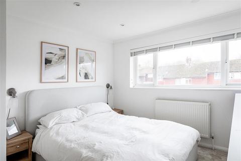 3 bedroom terraced house for sale, Vale Road, Haywards Heath