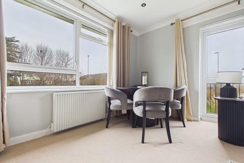 2 bedroom flat for sale, Russell Court, Bridge Close, Lancing, BN15 8BP