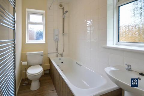 2 bedroom semi-detached house to rent, Howard Close, Cambridge