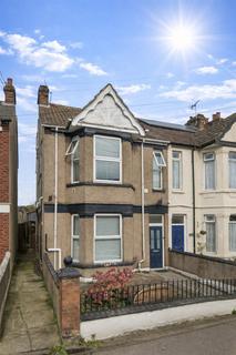Studio to rent, Watling Street, Gillingham