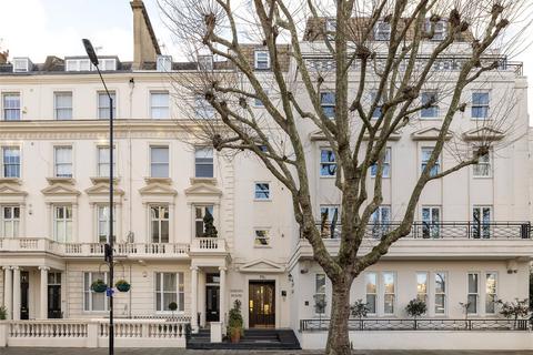 3 bedroom apartment to rent, Randolph Avenue, London, W9