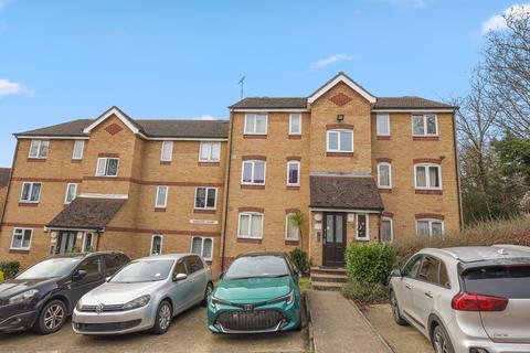 undefined, Purfleet RM19