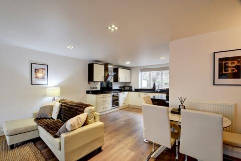2 bedroom terraced house to rent, Waterside, Knaresborough, North Yorkshire, HG5