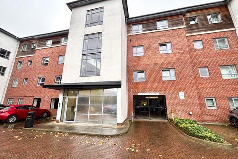 2 bedroom flat for sale, Riverside Close, Calder Court Riverside Close, RM1