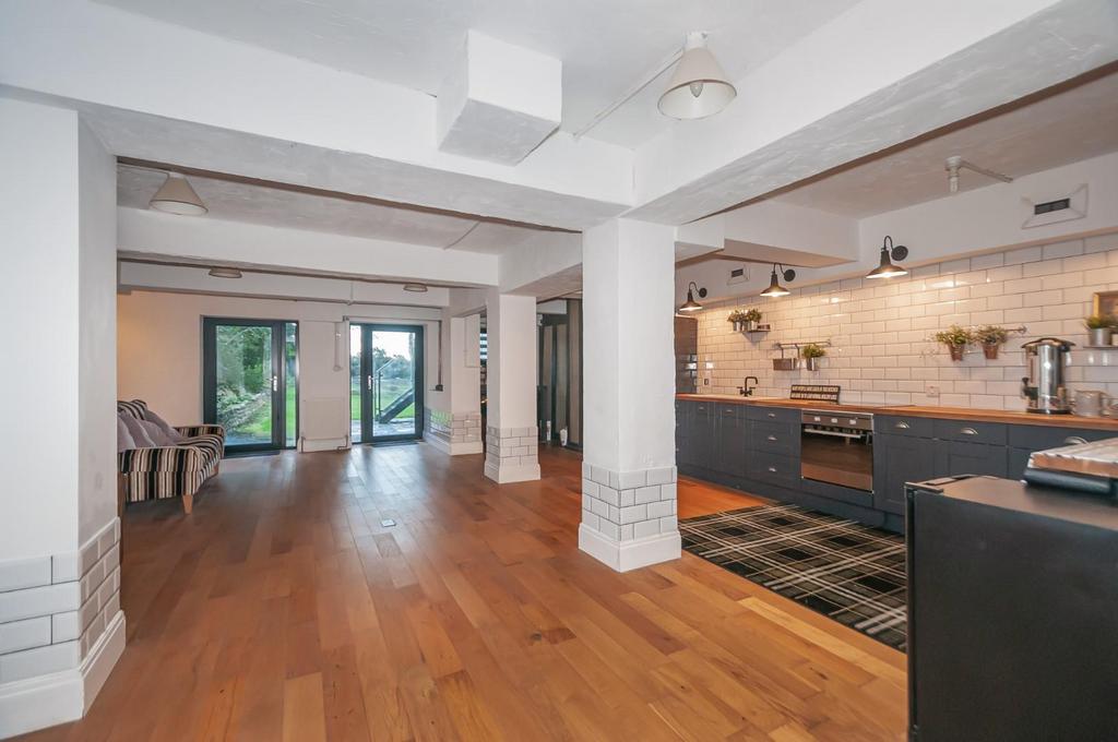 Kitchen/Dining/Living room