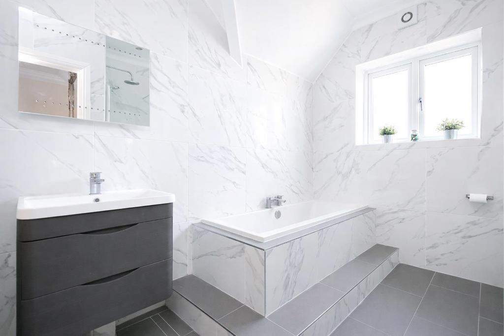 Bathroom .jpg