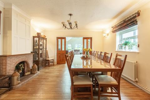4 bedroom bungalow for sale, Westcourt Lane, Shepherdswell, Kent, CT15