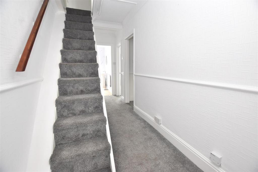 Hallway.JPG