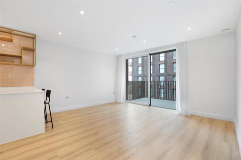 1 bedroom apartment to rent, 12 Quay Walk, Wembley, London