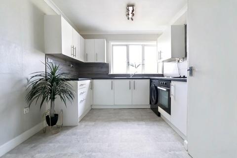 3 bedroom apartment for sale, Vanguard Way, Renfrew, PA4