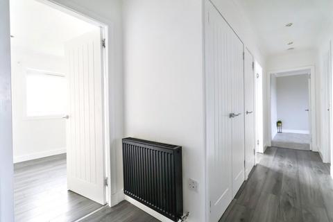 3 bedroom apartment for sale, Vanguard Way, Renfrew, PA4