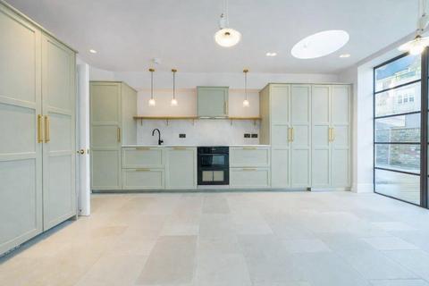 2 bedroom house to rent, Wildwood Grove, Hampstead, NW3