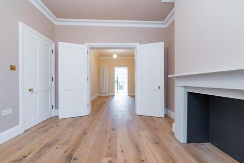 2 bedroom house to rent, Wildwood Grove, Hampstead, NW3