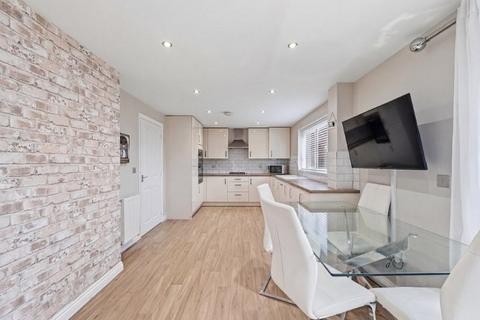 5 bedroom detached house for sale, Wadham Close, Syston. LE7 2FF
