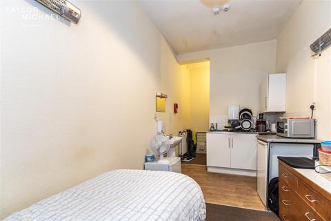 1 bedroom in a house share to rent, Dorset Gardens, Brighton