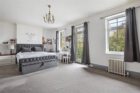 3 bedroom flat for sale, Cholmley Gardens, West Hampstead, London, NW6