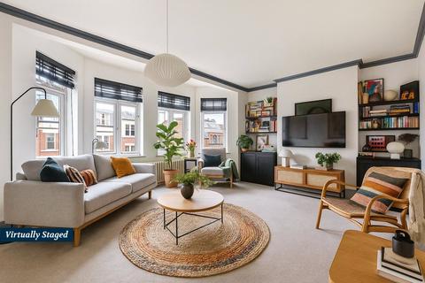 3 bedroom flat for sale, Cholmley Gardens, West Hampstead, London, NW6