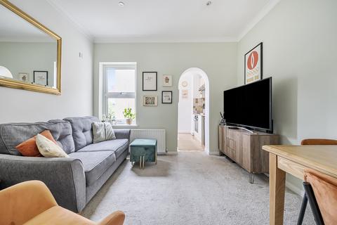 2 bedroom maisonette for sale, Glenville Avenue, Enfield