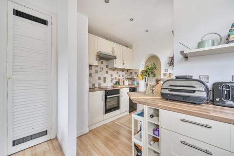 2 bedroom maisonette for sale, Glenville Avenue, Enfield
